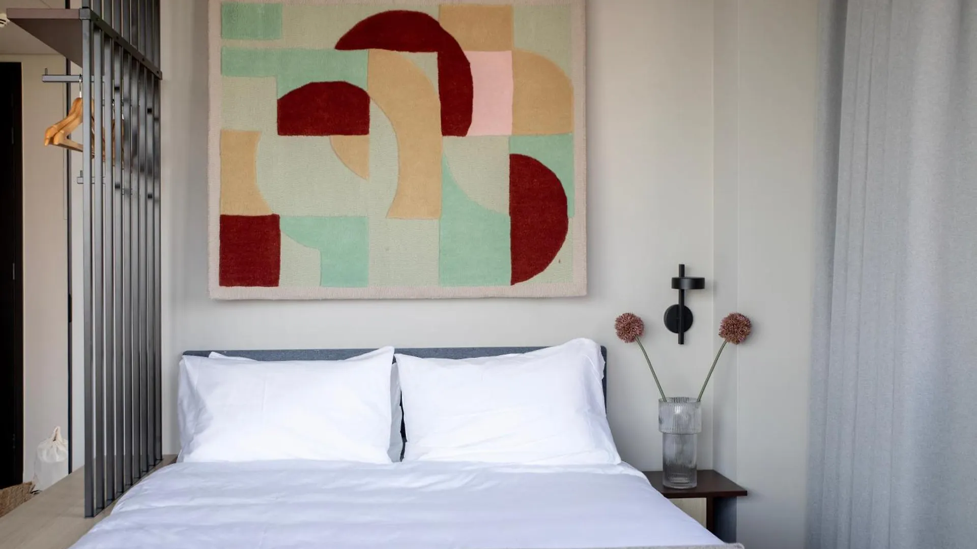 Aparthotel Bob W Amsterdam Noord 4*,