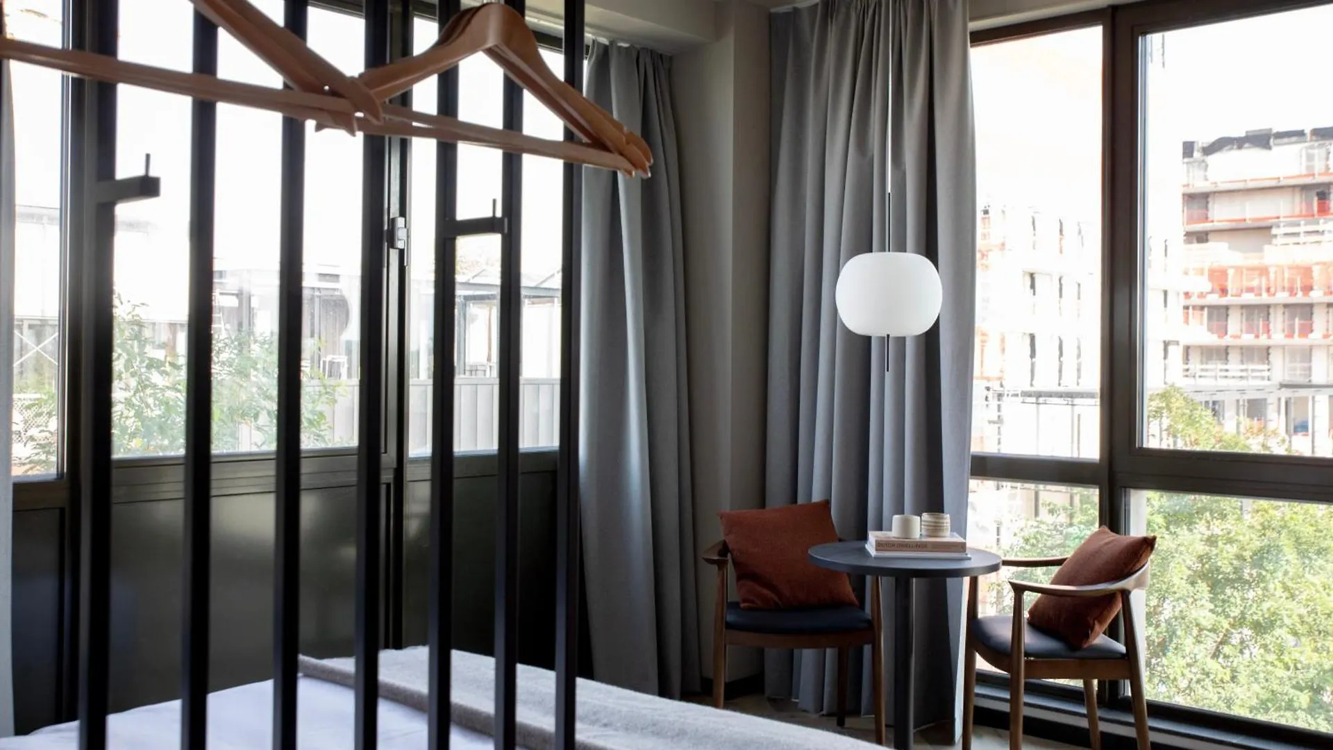 Bob W Amsterdam Noord Aparthotel