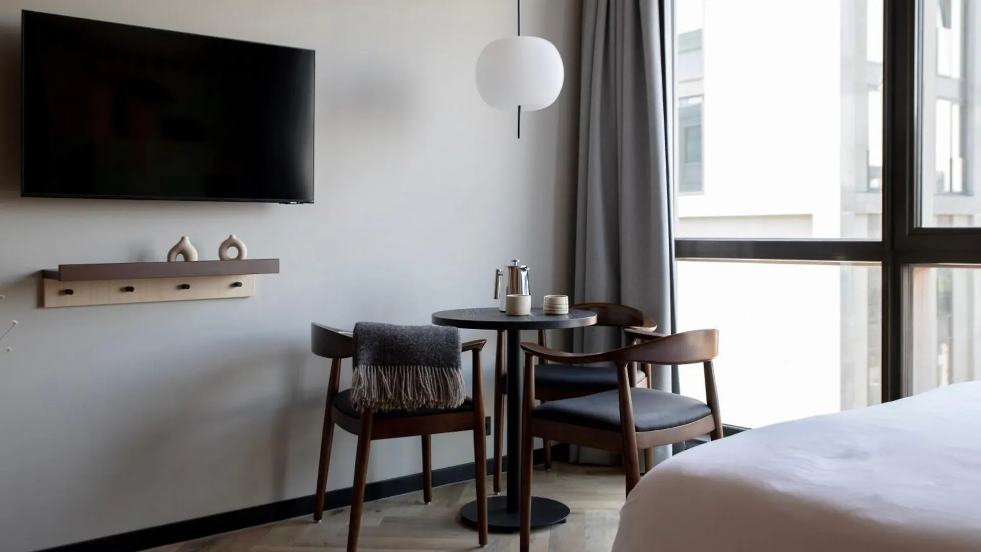 Bob W Amsterdam Noord Aparthotel