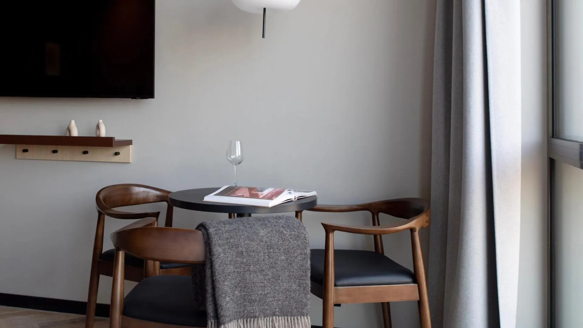 Bob W Amsterdam Noord Aparthotel 4*,